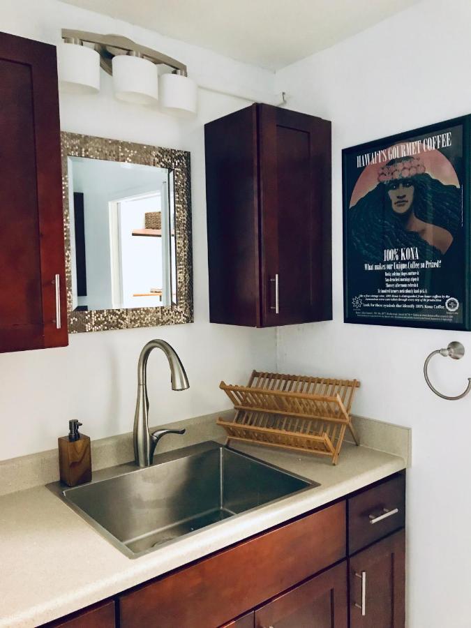 Downtown Hawaiian Paradise Condo With Hot Tub, Pool & Beach - Kona Islander Inn Kailua-Kona Bagian luar foto