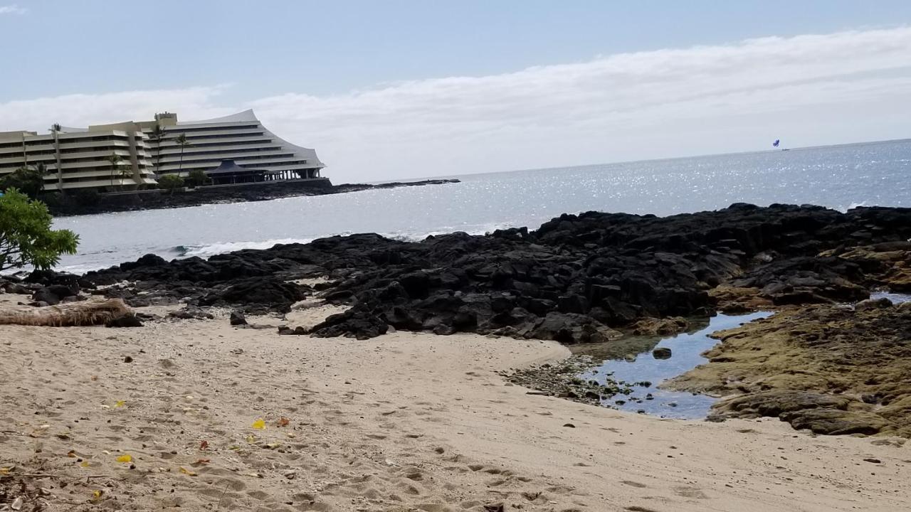Downtown Hawaiian Paradise Condo With Hot Tub, Pool & Beach - Kona Islander Inn Kailua-Kona Bagian luar foto