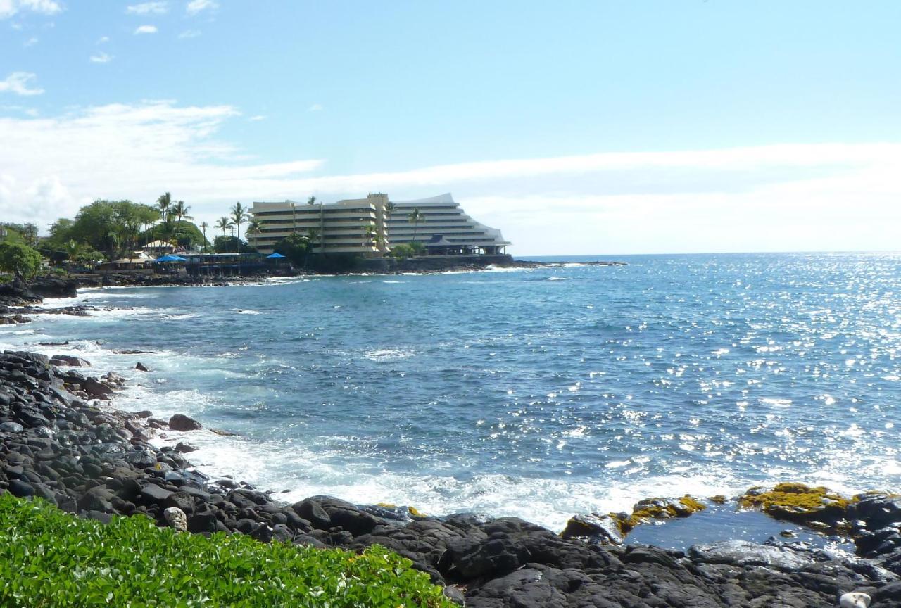 Downtown Hawaiian Paradise Condo With Hot Tub, Pool & Beach - Kona Islander Inn Kailua-Kona Bagian luar foto
