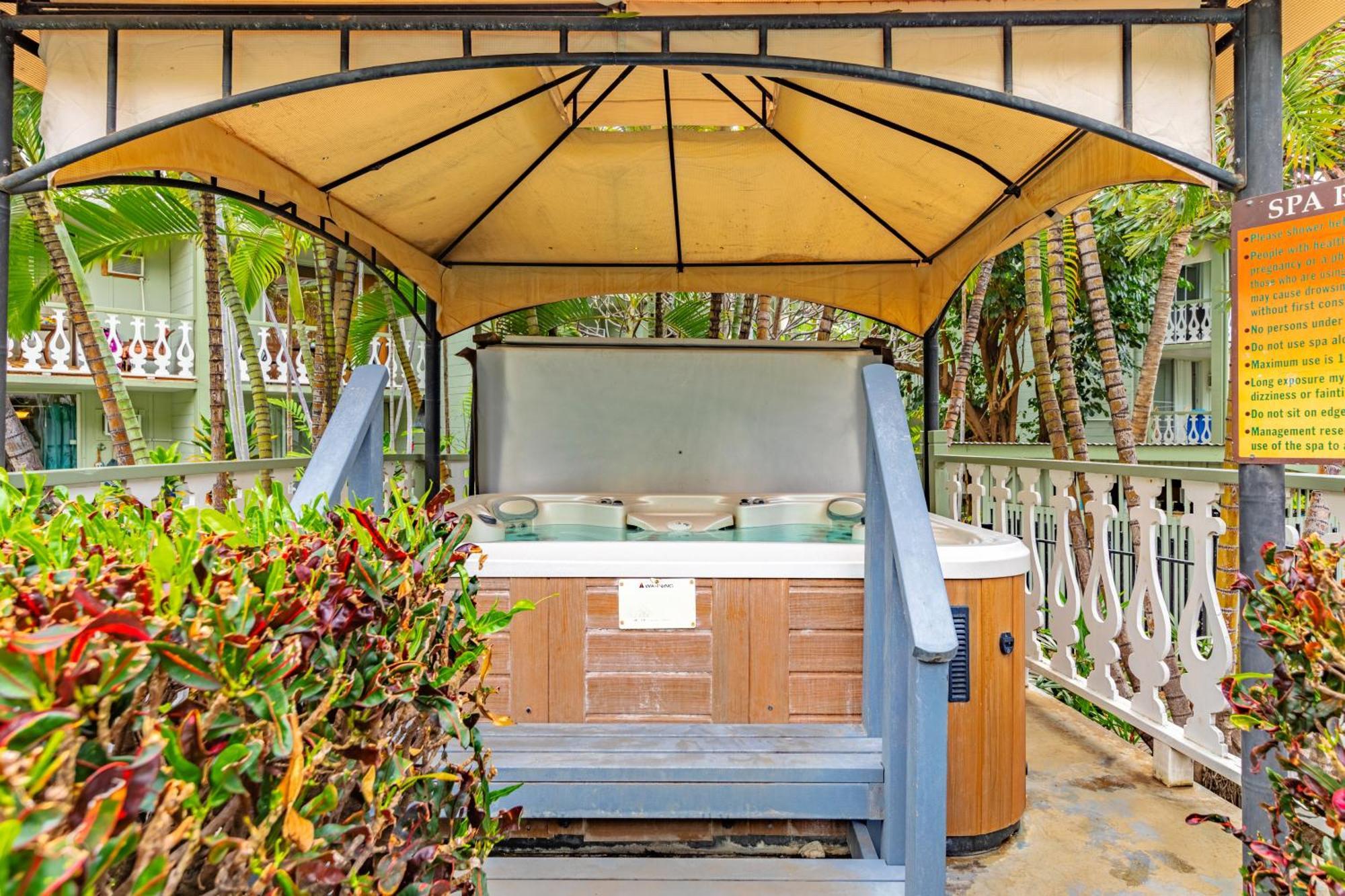 Downtown Hawaiian Paradise Condo With Hot Tub, Pool & Beach - Kona Islander Inn Kailua-Kona Bagian luar foto