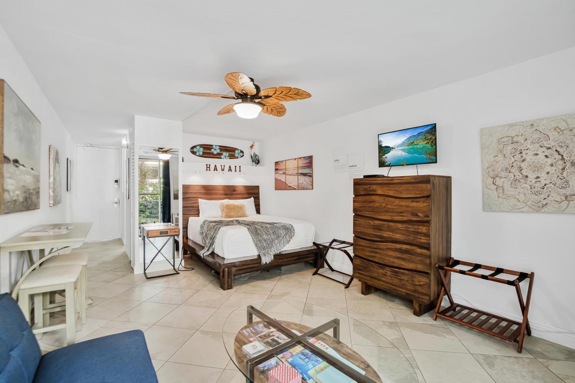 Downtown Hawaiian Paradise Condo With Hot Tub, Pool & Beach - Kona Islander Inn Kailua-Kona Bagian luar foto